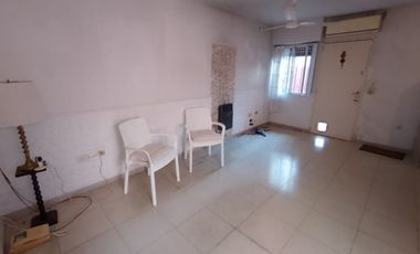 Casa PH en venta en Quilmes Centro