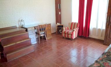 VENTA DE CASA SOBRE LOTE PROPIO DE DOS PLANTAS Y COCHERA