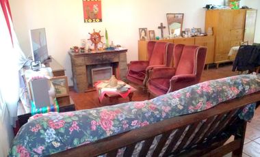 VENTA DE CASA SOBRE LOTE PROPIO DE DOS PLANTAS Y COCHERA