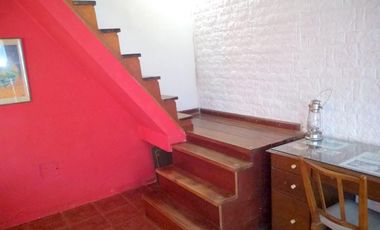 VENTA DE CASA SOBRE LOTE PROPIO DE DOS PLANTAS Y COCHERA