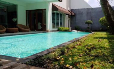 Dijual Rumah Mewah Giriloka 2 BSD City Tangerang Dengan Swimming Pool & Taman Buah Area Nyaman Siap Huni Bagus