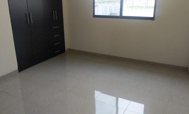Venta casa en urbanización Mallorca Village, via Samborondon Salitre, Guayaquil