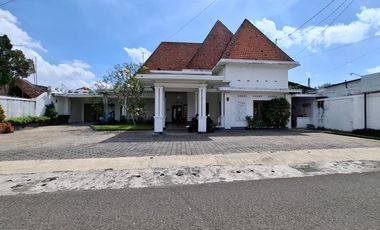 Disewakan Ruang Usaha Lokasi Premium di Kawasan Wisata Prawirotaman - Yogyakarta
