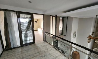 Rumah 6 lantai siap huni luas 9x22 198m2 type 5KT Duren Sawit Jakarta Timur