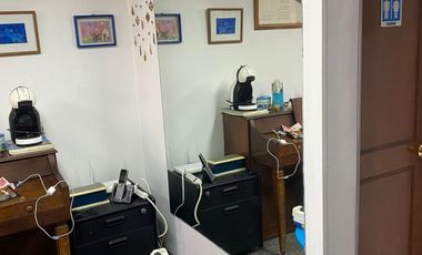 oficina en arriendo/venta en santa barbara oriental. Cod A15165