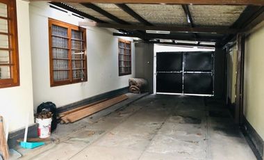DISEWAKAN RUMAH BELANDA Cocok Untuk Usaha @ SAYAP RIAU Dekat Dago Bandung