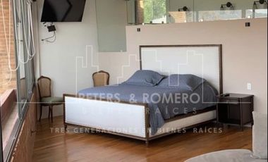 Casa con Vista al Lago en Venta en Valle de Bravo