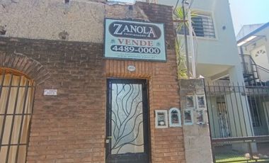 Casa PH en venta en Moron Sur