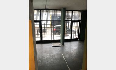 Local a la calle en Venta Ramos Mejia / La Matanza (A120 3460)