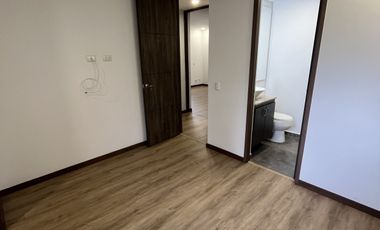 apartamento en arriendo en loma el chocho. Cod A9432919