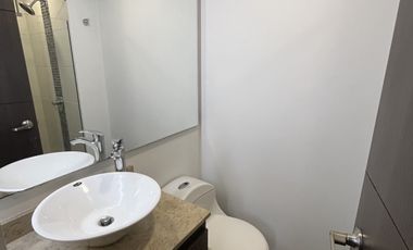 apartamento en arriendo en loma el chocho. Cod A9432919