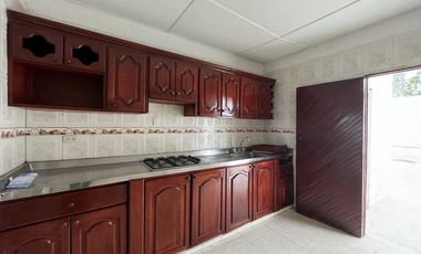 casa en arriendo/venta en san josé. Cod V12372