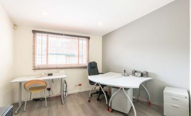 oficina en arriendo en santa ana occidental. Cod A22031
