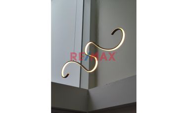 En Venta: Hermosa Y Amplia Casa De Tres Pisos Con Piscina En Condominio/Tarapoto