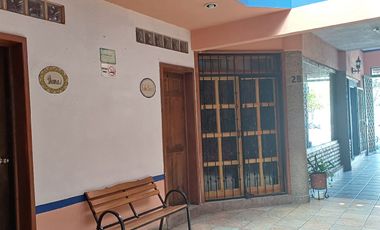 PLAZA COMERCIAL C/12 LOCALES FTE.AGALERIAS