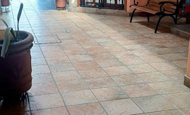 PLAZA COMERCIAL C/12 LOCALES FTE.AGALERIAS