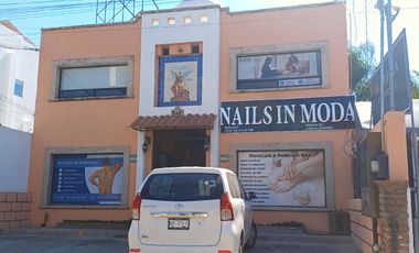 PLAZA COMERCIAL C/12 LOCALES FTE.AGALERIAS