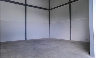 SEA SEA CONFIABLE VENDE OFIBODEGA EN MILLA 8