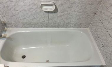 Alquiler   zona La Bombonera y Parque Lezama  piso 3