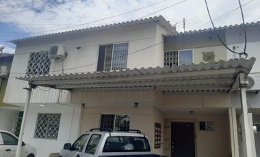 VENTA DE CASA AMPLIADA EN MUCHO LOTE 2