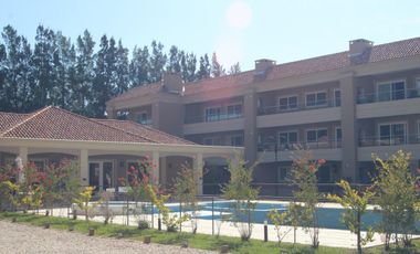 Duplex en Liquidambar, Pilar