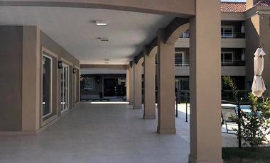 Duplex en Liquidambar, Pilar