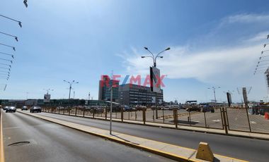 Se Vende Estratégico Terreno Industrial Con Un Area De 4500 Mt - Frente Al Aereopuerto Internacional Jorge Chavez Callao