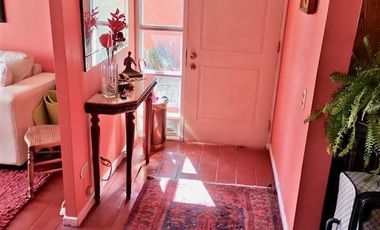 Casa en Condominio, 4dorm. 3baños. mansarda. quincho,2estac.