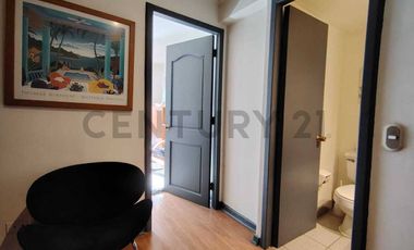 Linda y cómoda oficina disponible para arriendo en Vitacura