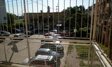 Departamento de 4 amb con balcón. OPORTUNIDAD