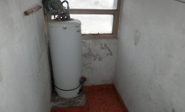 Departamento de 4 amb con balcón. OPORTUNIDAD