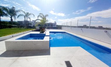 CASA EN VENTA EN LOMAS DE COCOYOC