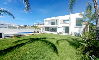 CASA EN VENTA EN LOMAS DE COCOYOC