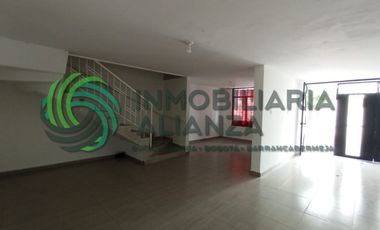 casa en arriendo en san francisco. Cod A17072