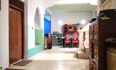 Rumah Strategis dekat Masjid di Purwodiningratan