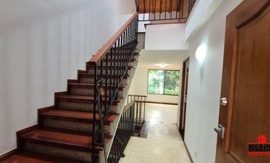 casa en arriendo en loma de cumbres. Cod A6426