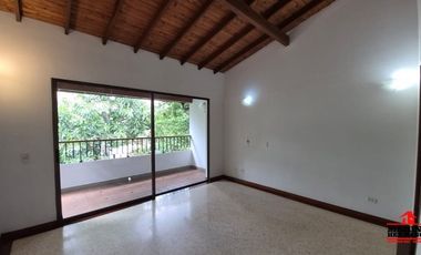 casa en arriendo en loma de cumbres. Cod A6426