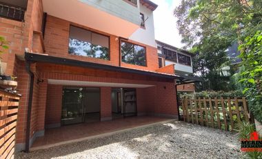casa en arriendo en loma de cumbres. Cod A6426