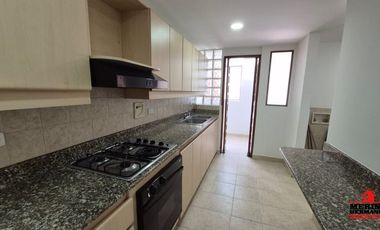 casa en arriendo en loma de cumbres. Cod A6426