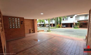 casa en arriendo en loma de cumbres. Cod A6426