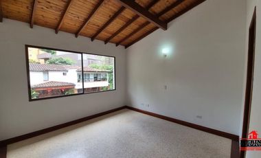 casa en arriendo en loma de cumbres. Cod A6426