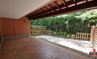 casa en arriendo en loma de cumbres. Cod A6426