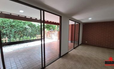 casa en arriendo en loma de cumbres. Cod A6426