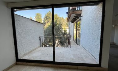Casa en condominio en venta en Real de las Lomas