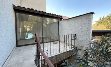 Casa en condominio en venta en Real de las Lomas