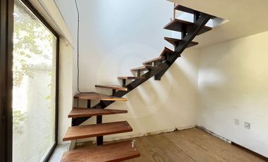 Casa en condominio en venta en Real de las Lomas