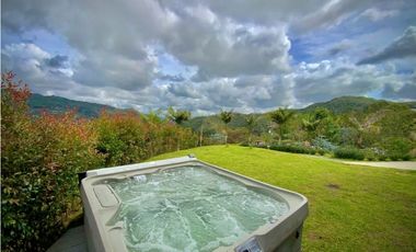 Venta Casa Campestre Estrenar Parcelacion El Retiro con Jacuzzi