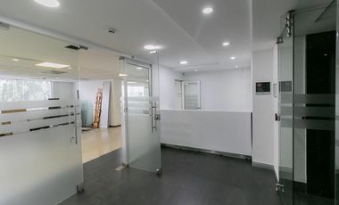 oficina en arriendo en usaquen. Cod A1002196