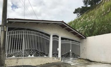 ALQUILER  CASA EN EL CRISOL