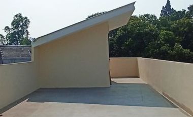 RUKO BARU 2.5 LANTAI DI PINGGIR JALAN RAYA WIBAWA MUKTI II JATIASIH, BEKASI